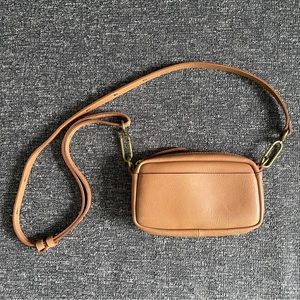 Madewell The Leather Carabiner Mini Crossbody Bag - Warm Hickory